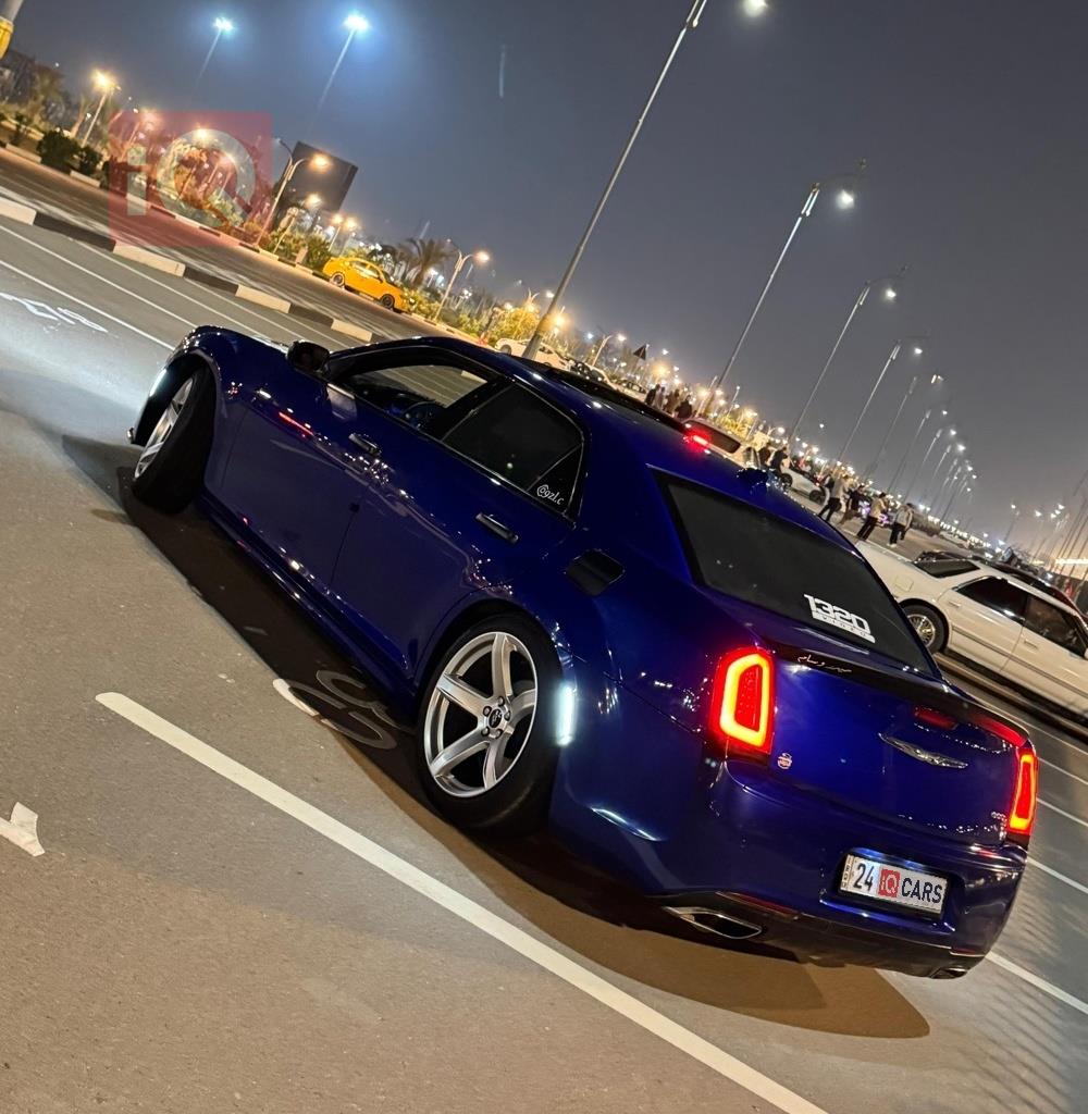 كرايسلر 300
